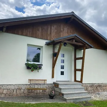 In Im Schoenen Erzgebirge Holiday home Schoenheide